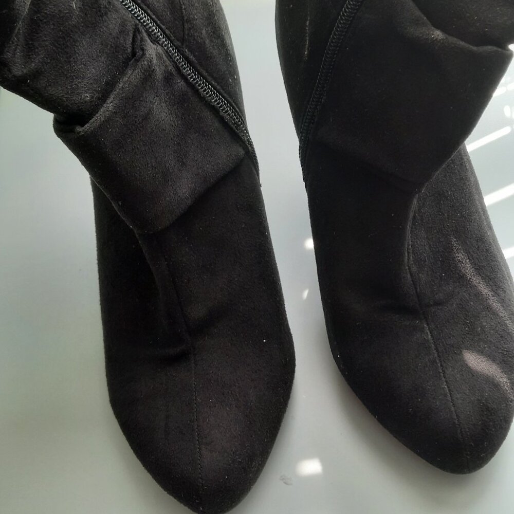BRAND NEW 6.5 DESIGNER BRIGHT BLACK BOOTS - Picture 3 of 6